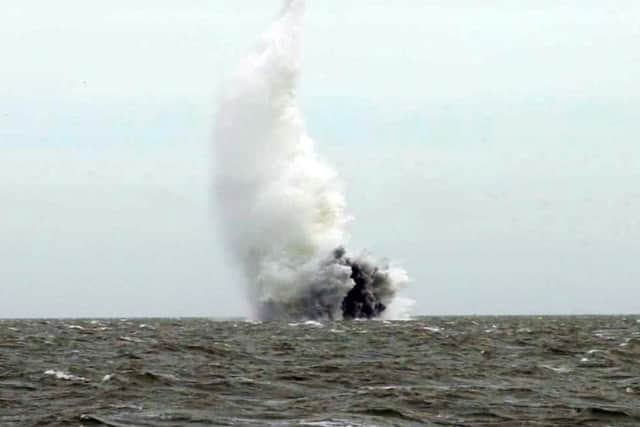 Royal Navy bomb disposal experts have detonated a 500kg Second World War bomb found in the River Thames