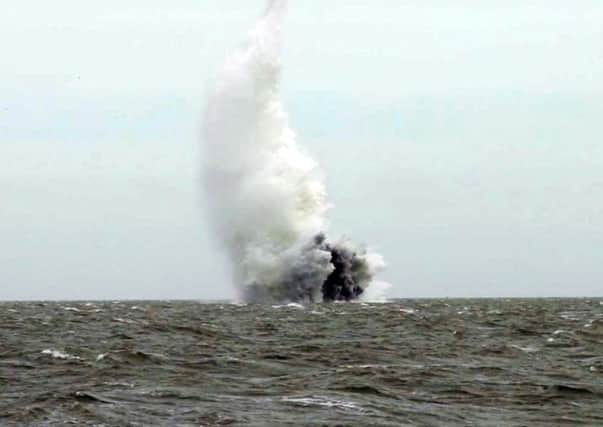 Royal Navy bomb disposal experts have detonated a 500kg Second World War bomb found in the River Thames