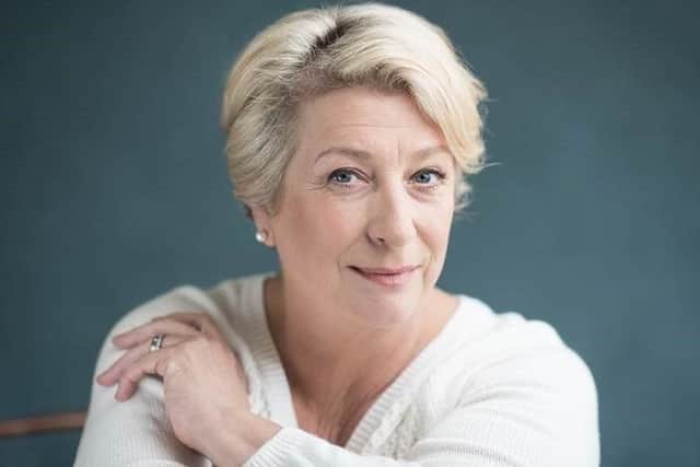 Caroline Quentin
