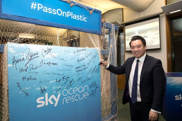 Alan Mak MP pledging his support for Sky Ocean Rescue campaign to #PassOnPlastic, a commitment to reduce his single-use plastic consumption
CREDIT: Stephen Lock / i-Images
Image licensed to i-Images Picture Agency.