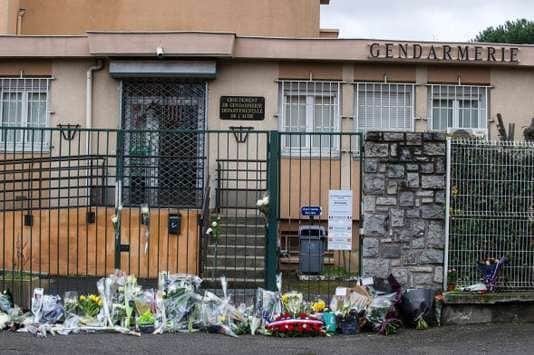 TRIBUTES Flowers outside Arnaud Beltrames Gendarmerie
Picture: Le Monde, France