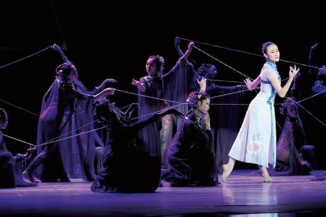 The Embroidery Girl by the Chinese National Theatre Company