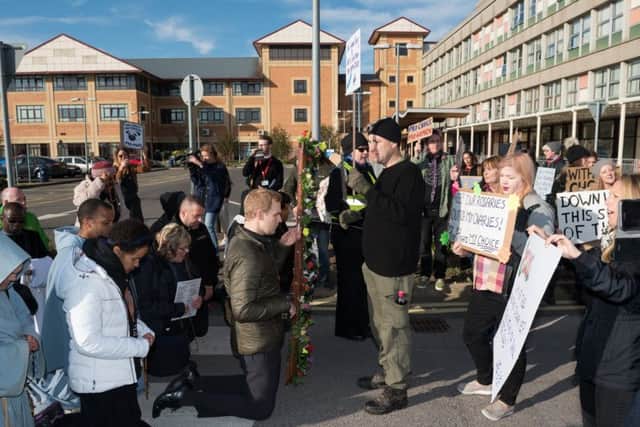 Religious Anti-abortion march -   The two protest groups face eachother in the grounds of St Mary's hospital        Picture: Vernon Nash PPP-171028-180707006