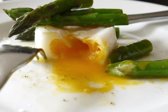 Asparagus with duck egg en cocotte