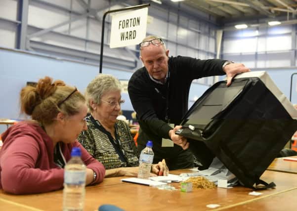 Catch Line: 180503- Election Gosport
Date: 3-5-2018
Location: Gosport Leisure Centre, Foresrt Way, Gosport
Story: Local election count for Gosport wards - 
Picture: Duncan Shepherd PPP-180305-223526006