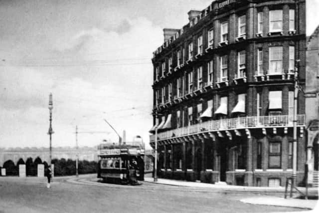 jpns-07-05-18-032 rwTaking a sharp curve.Passing the Grosvenor Hotel on the corner of Western parade and Osborne Road  a tram heads towards Palmerston Road. Picture Robert James collection.