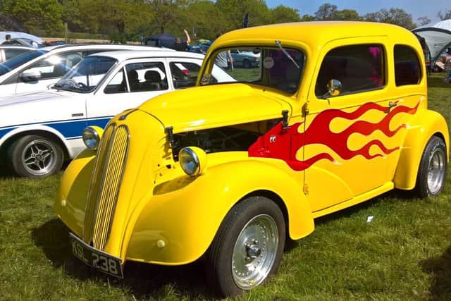 V8 Ford Popular