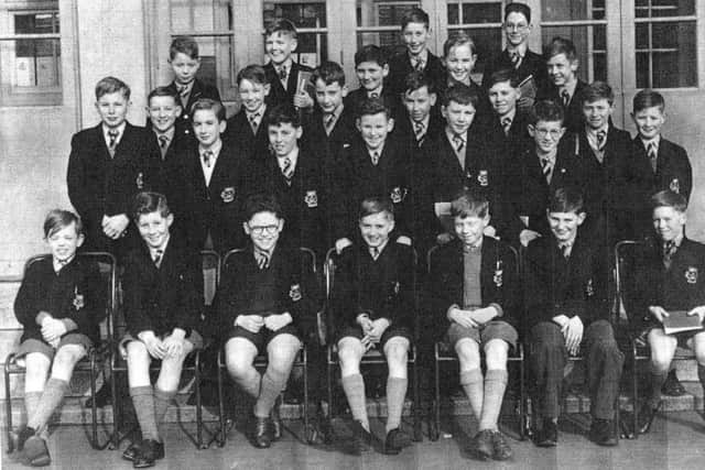 Sent in by Roger Quinton, here we see boys from either 4L or Lower 5B/A of Northern Grammar school in 1959. Theres Roger, David Hudson, Alan Watts, Tony Rogers, Tony Jones, Bob Milner, Eric McBride, Clive Chivers, Dave Foote and John Phillips.