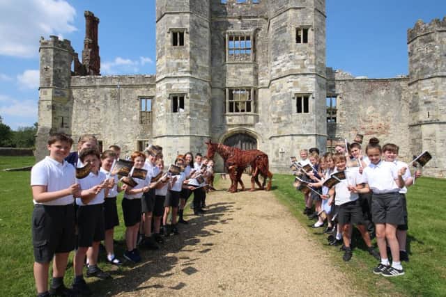 Titchfield Primary School pupils meet War Horse