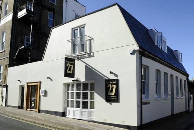 Restaurant 27