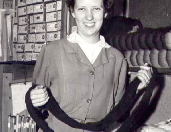 jpns 010618 rw Shirley AmeyShirley Amey nee aged 17 when she worked for  Taylor Gold in the Commercial Road  shop