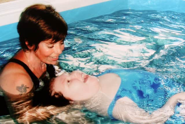 Nickki and her late daughter Sara who died in 2011