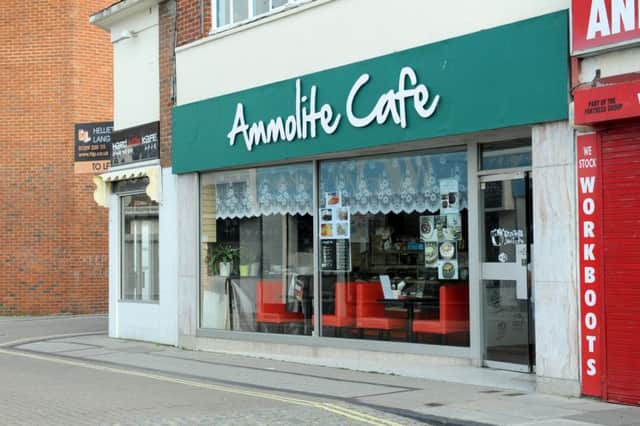 11/10/15

Ammolite Cafe in Charlotte Street, Portsmouth

Picture: Paul Jacobs (151672-7) PPP-151110-183440006