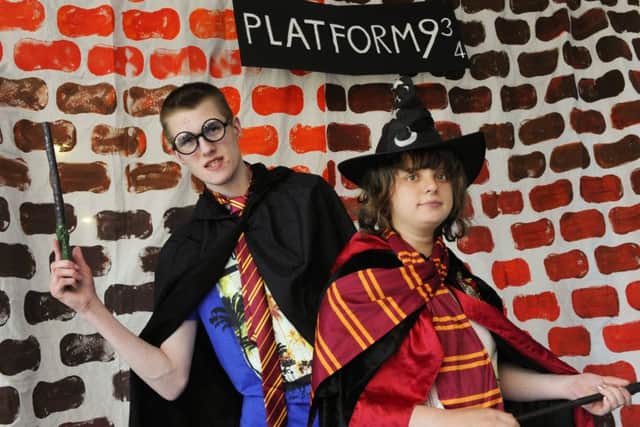 Liam Derbyshire and Jordan Lear weave some magic      Picture: Malcolm Wells  (180627-5746)