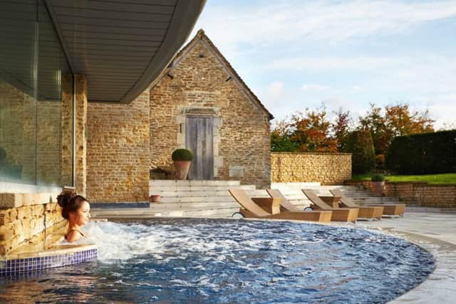 The relaxing hydrotherapy pool at Aquarias Spa.