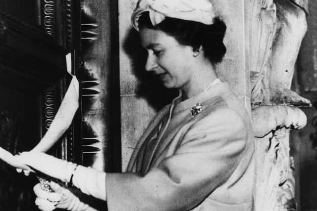 Queen Elizabeth opening the rebuilt Portsmouth Guildhall in 1959