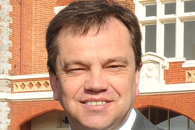 Darren Sanders