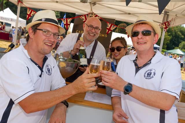 Cabinet Rooms (sponsors) and Alresford Ukulele Jam