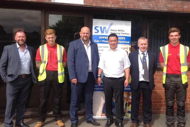 Jez Smith, Aura Gas; Frankie Small, Aura Gas Apprentice; Gary Robinson, MD Aura Gas; Alan Mak MP; Steve Willis, MD Steve Willis Training; Billy Simmonds, Aura Gas Apprentice, visiting Steve Willis Training Centre in Portchester.