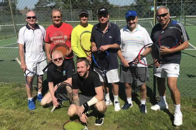 Members of the Fishbourne II and Warsash III teams