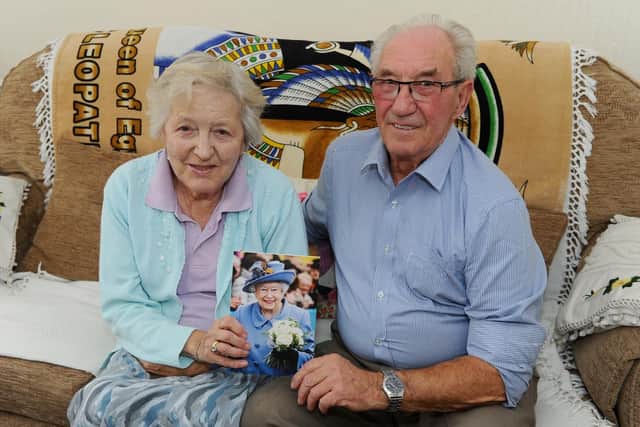 Ray and Joan loved receiving their card from the Queen for their 60th wedding anniversary.