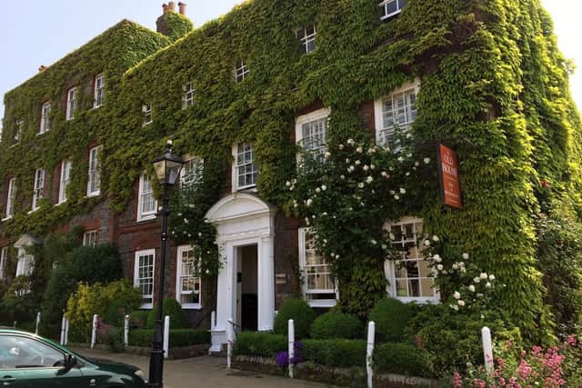 Old House Hotel in Wickham