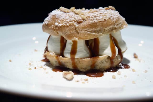 Choux and cobnut ring