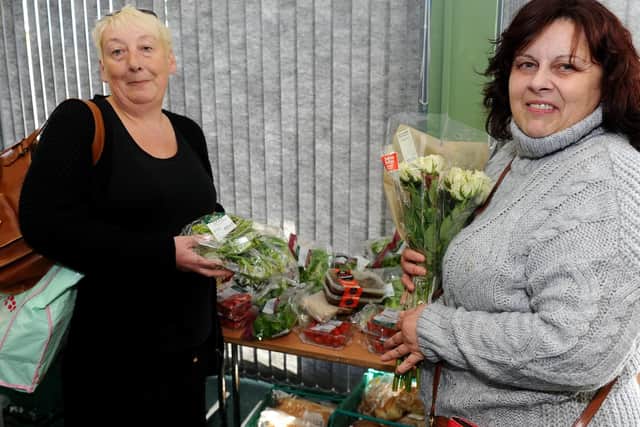 Delia Prior and Geraldine Lloyd from Gosport at the Trash Cafe