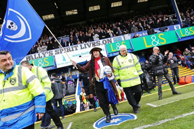 Craig as he walked out during Portsmouth and Plymouth Argyle at Fratton Park in 2016.