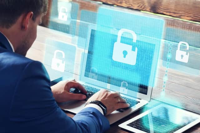 A free session is being offered for Portsmouth residents on how to avoid scammers and internet conmen on Friday, November 30.