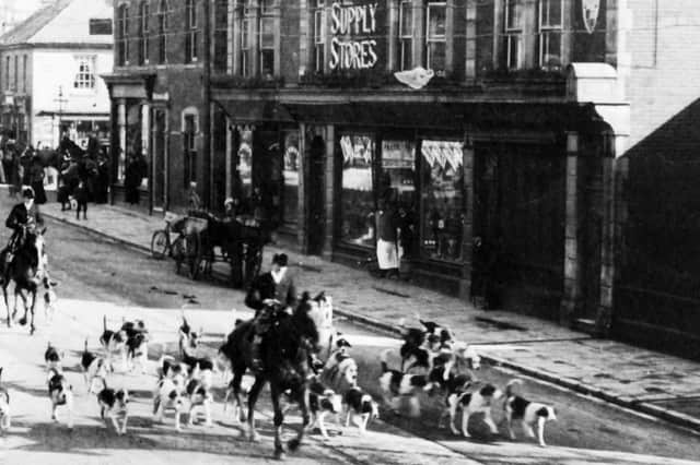Hambledon hounds passing along London Road, Waterlooville.
