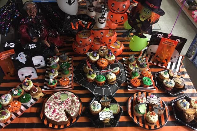 Jo Durham of Queens Parade News in Gosport made cakes with her 78-year-old mother Arlene