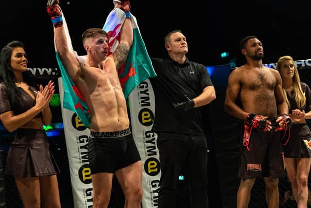 Gwyn Barry celebrates his win over Callum Reynolds. Picture: Vernon Nash (180686-024)
