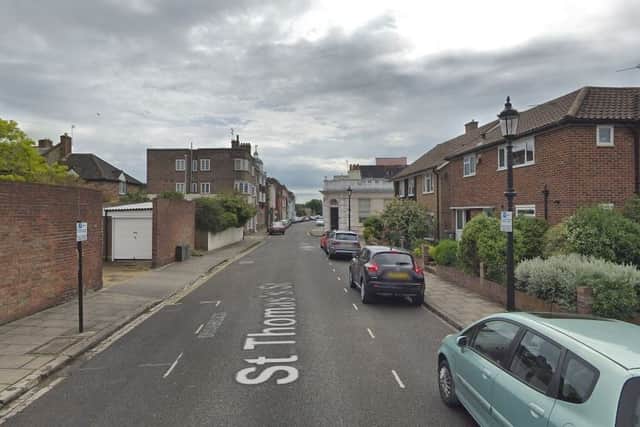 12 - St Thomas's Street (PO1). 2 homes sold last year at average of Â£405,500.