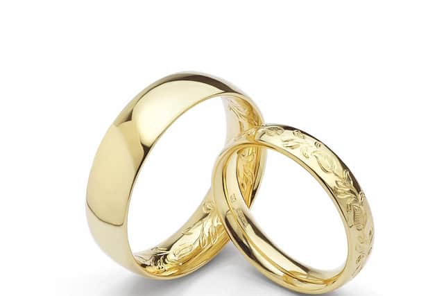 Serendipity holds a Fairtrade licence and offers fairly traded gold jewellery.