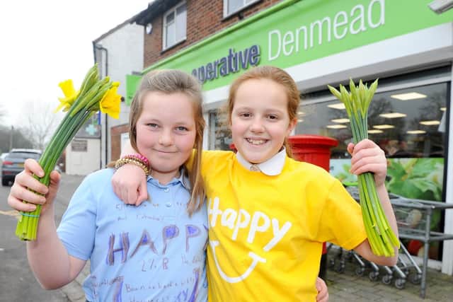 Elouise Fisher, 11, and Molly Jackson, 10, from Denmead Junior School
Picture: Sarah Standing (210119-6482)