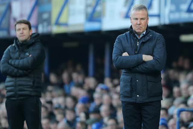 Pompey boss Kenny Jackett, right and Barnsley manager Daniel Stendel