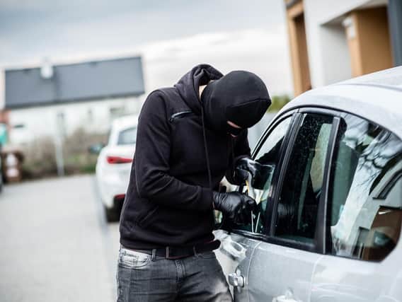 Police in Waterlooville have warned of a surge in vehicle break-ins by thieves and have now issued some advice to residents.
Photo posed by model.