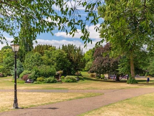 The weather is set to be a mixed bag today, as forecasters predict sunshine and cloud throughout the day.