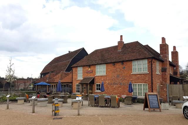 This drinking hole boasts a selection of Fullers beers and a beer garden that can seat up to 60 people.