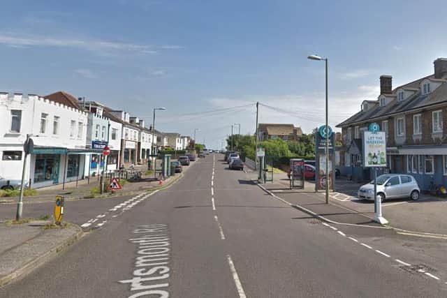 Mobile. 30mph. B3333 - Portsmouth Road