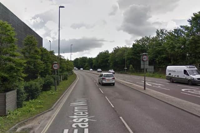 40mph. A27. Eastern Way.
