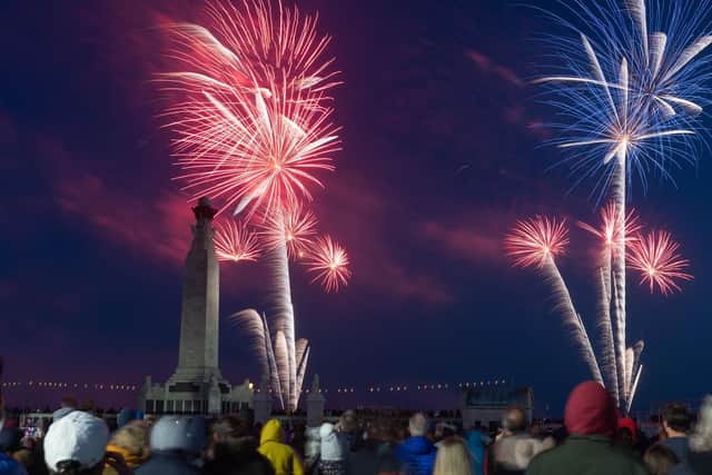 Fireworks over the war memorial
(080619-265)
