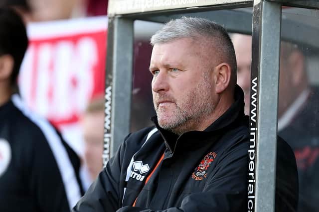 IN: Adi Yussuf (Solihull)
OUT: Chris Long (Motherwell)