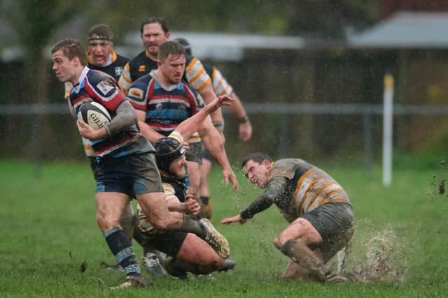 Portsmouth v Reeds Weybridge in the rain