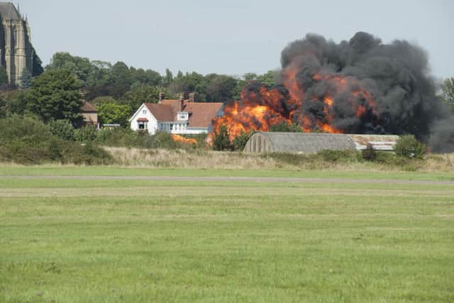 Shoreham Airshow SUS-150822-150224001