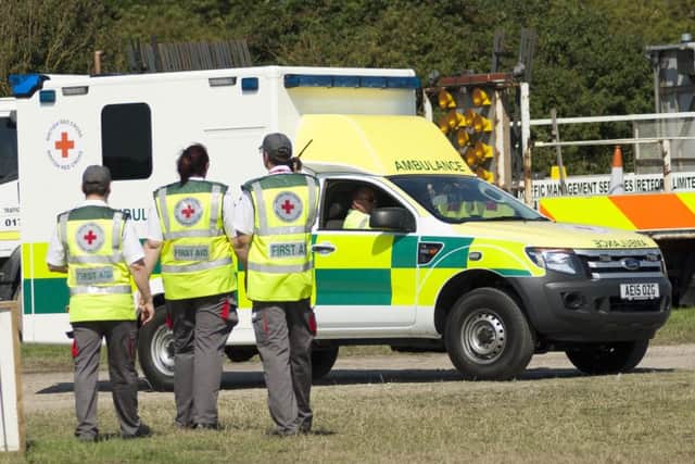 Shoreham Airshow SUS-150823-095443008