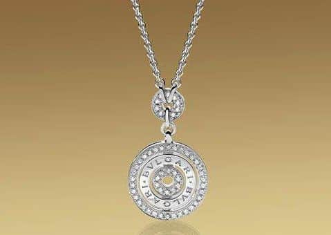 The Â£6,000 necklace stolen from a car in Gosport