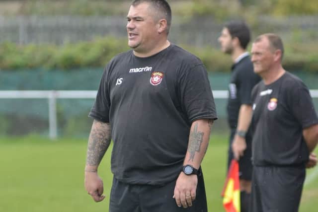 Petersfield Town boss Ian Saunders    Picture: Neil Marshall