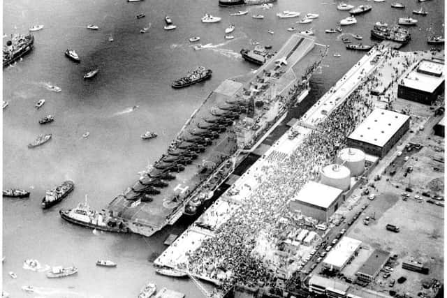 HMS Hermes returns to Portsmouth from the Falklands in July 1982 PP624 ENGPPP00120130606105929